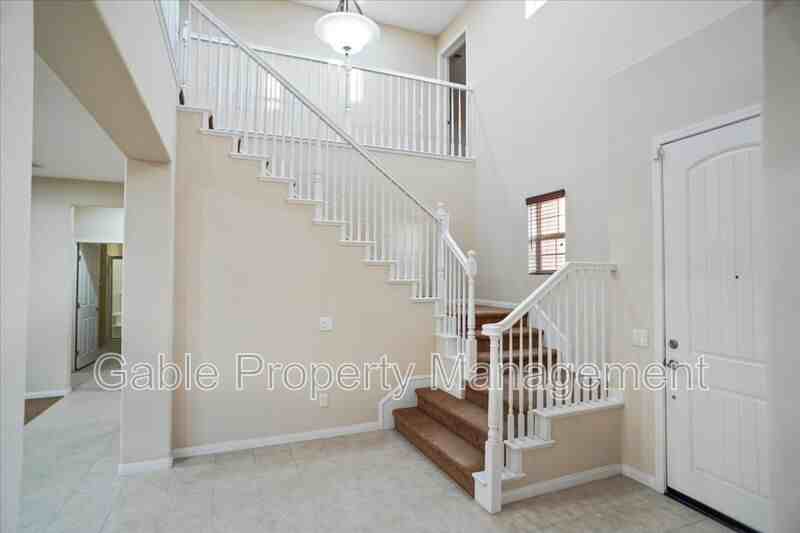 27120 Aspen Pl - Photo 3 of 30