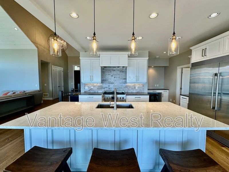 5590 Trestle Ridge Crt - Photo 3 of 50