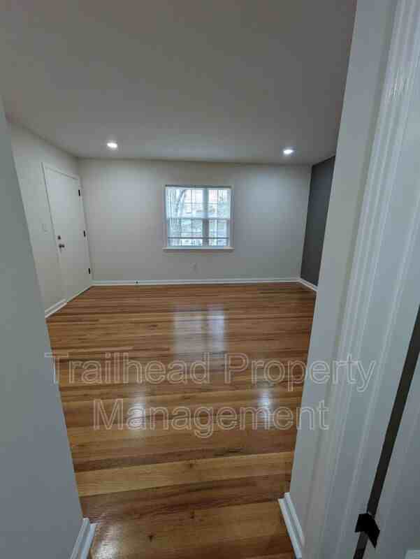 6425 Brookside Rd #3N - Photo 6 of 10