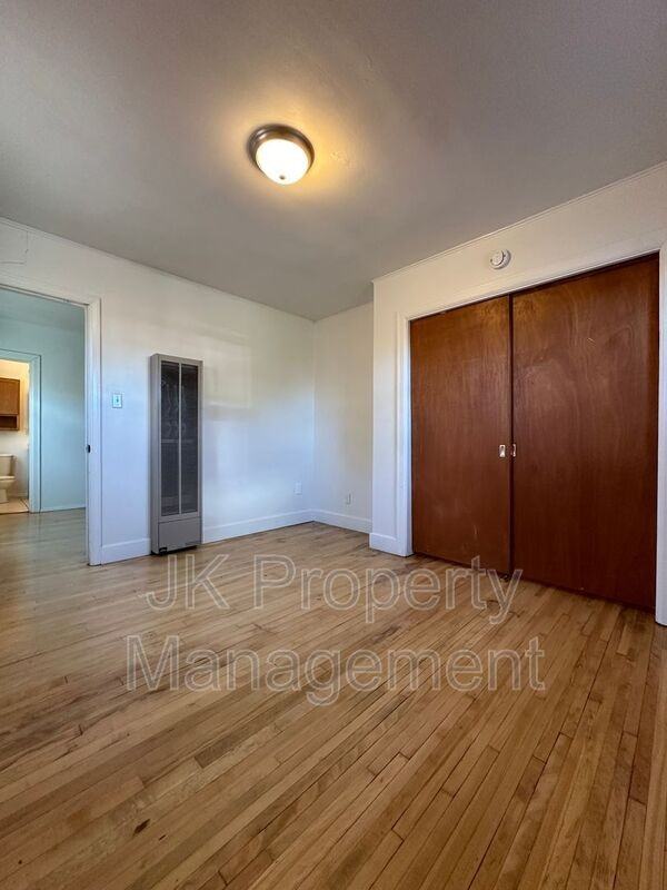 1500 Smelter Ave Ne #6 - Photo 7 of 9