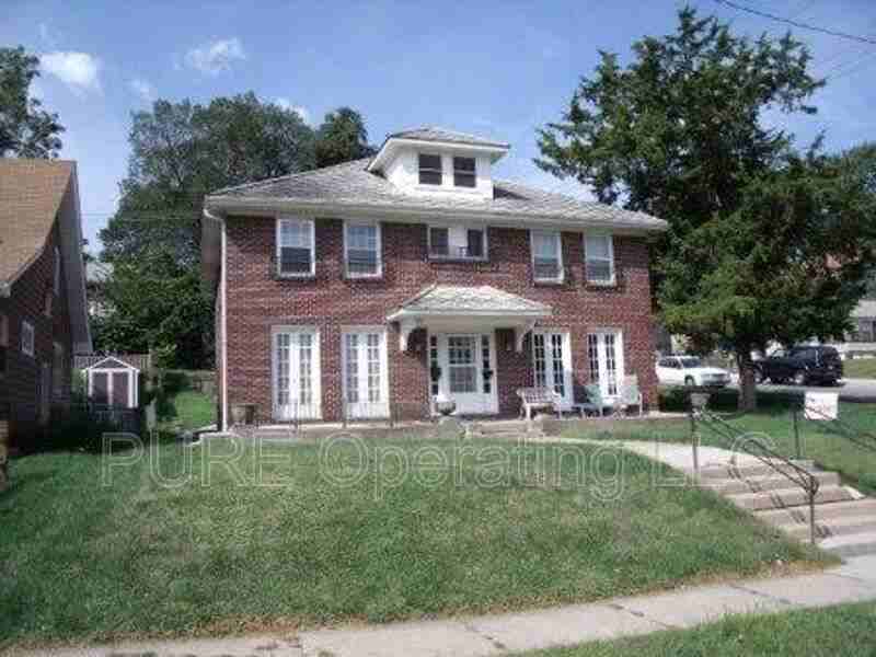 1100-1102 Sav #1100 - Photo 2 of 22