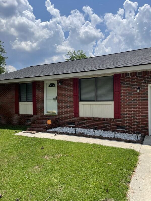 134 Heather Dr - Photo 2 of 20