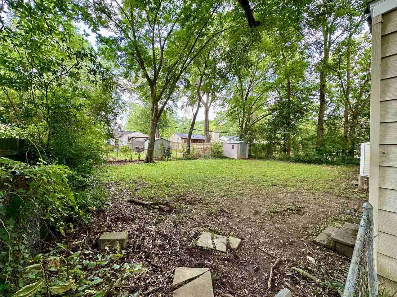 1213 Concord Ave - Photo 2 of 10