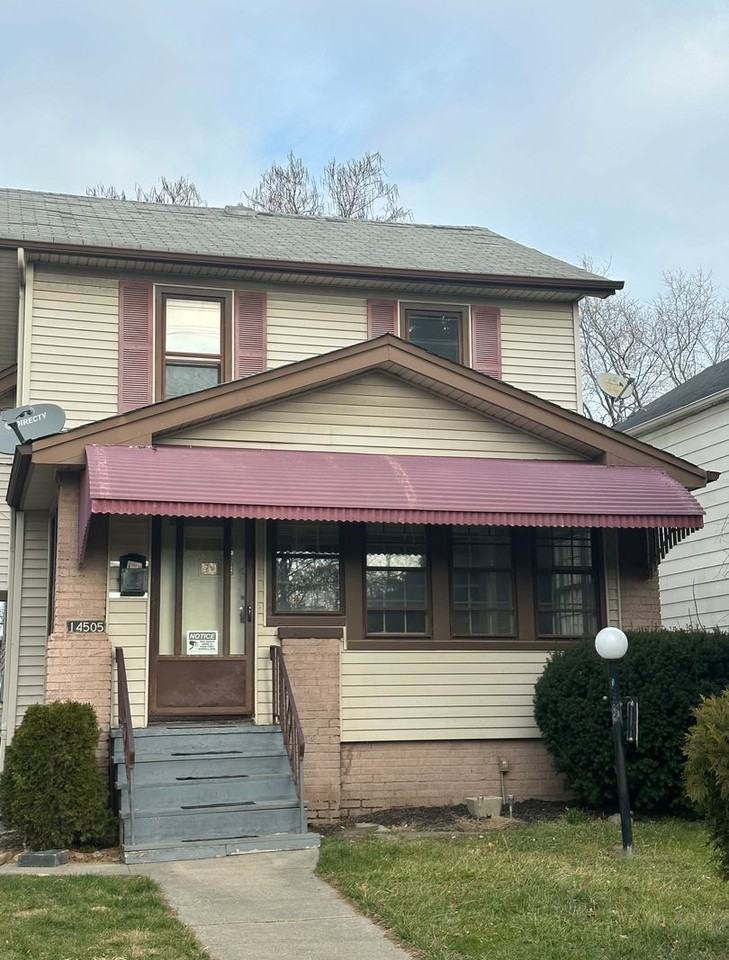 14505 Darwin Ave - Photo 3 of 5