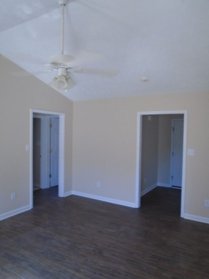 3133 Winesap Rd - Photo 4 of 14