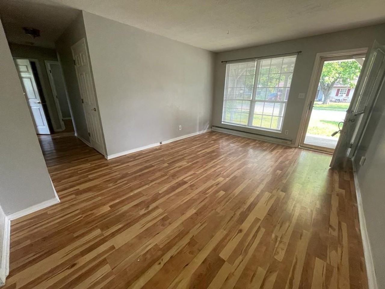 5249 Yucatan Dr - Photo 2 of 12