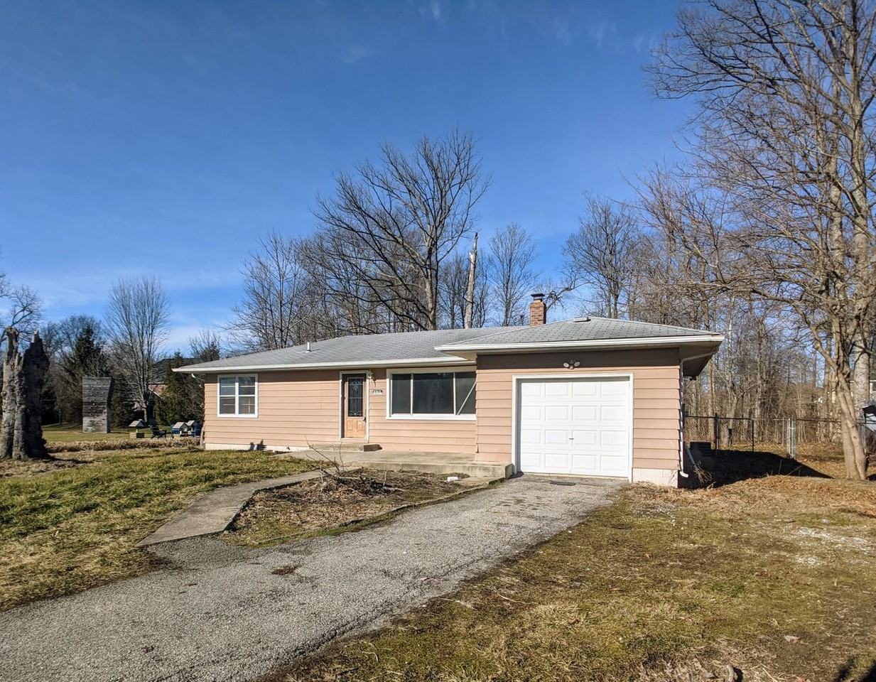 5322 W Smokey Row Rd - Photo 2 of 9