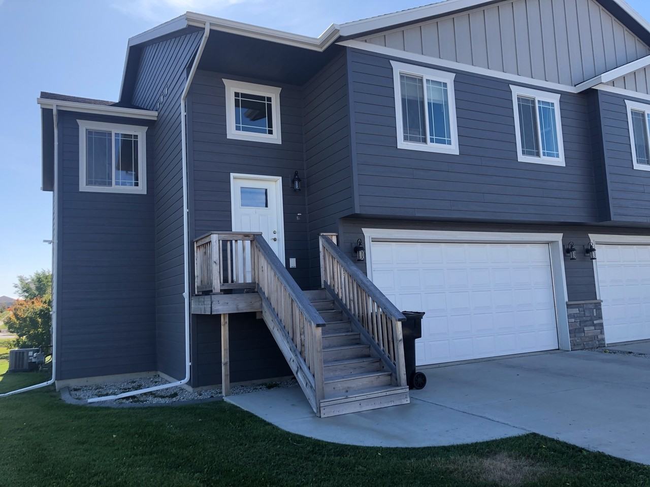 1107 25th St W - Photo 3 of 4