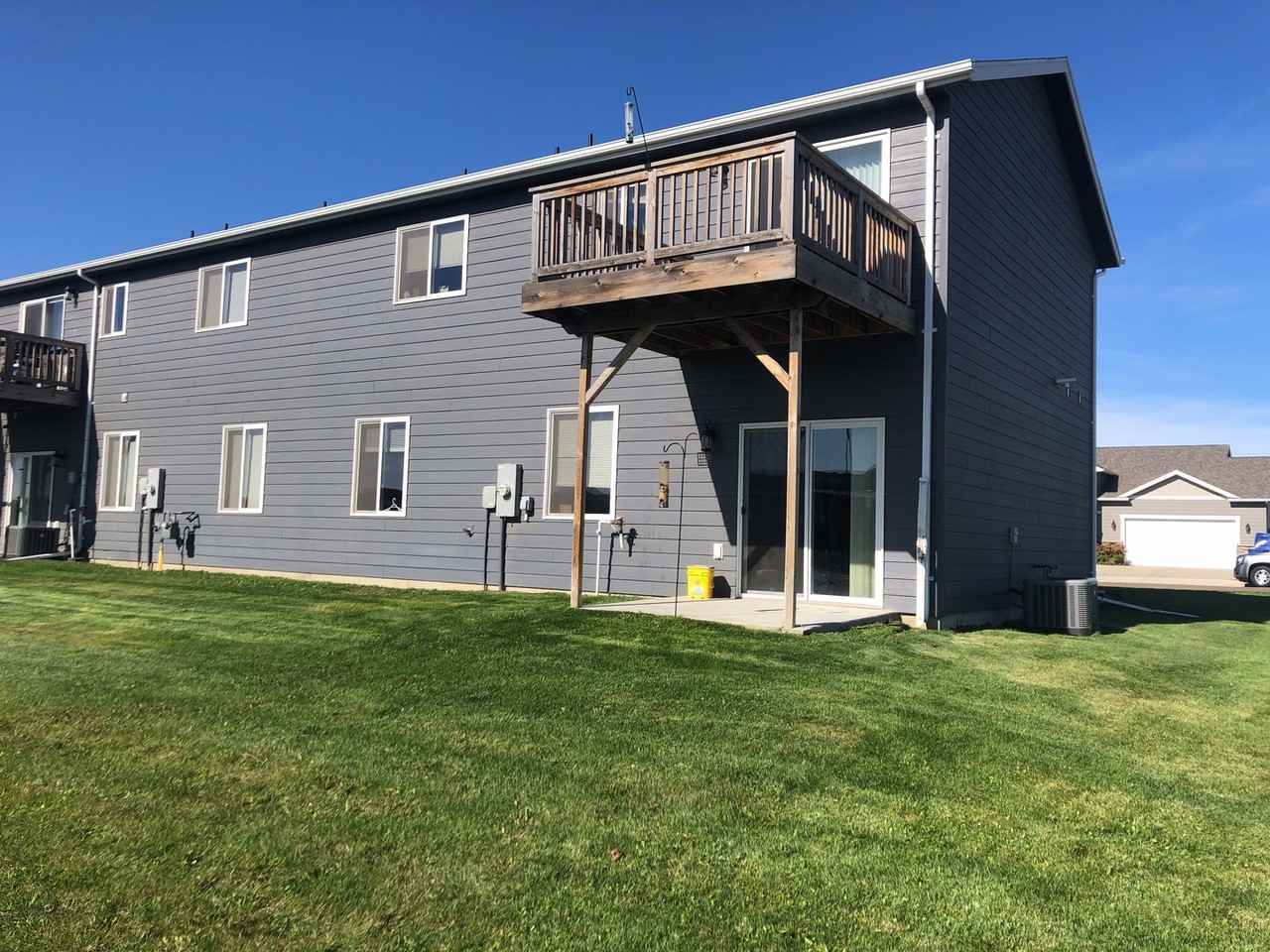 1107 25th St W - Photo 4 of 4