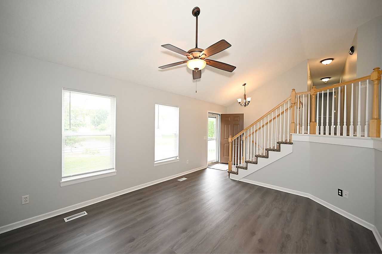 15530 Nw 126th St - Photo 3 of 18