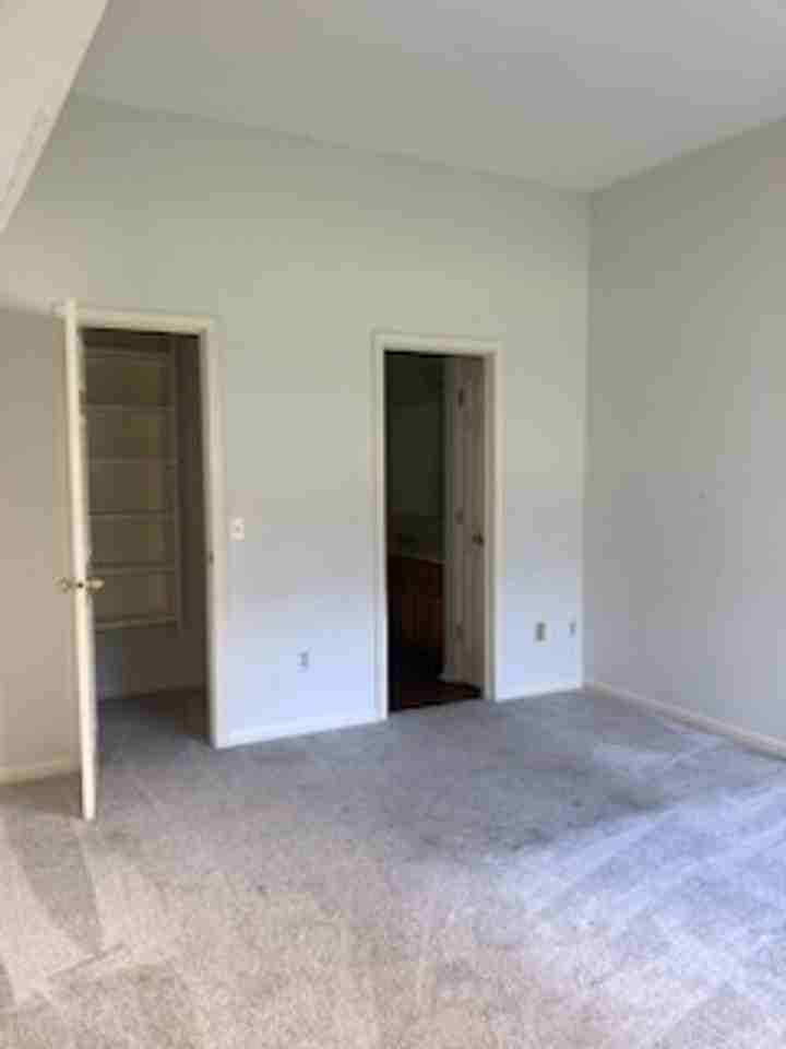 1116 Viburnum Dr - Photo 7 of 12