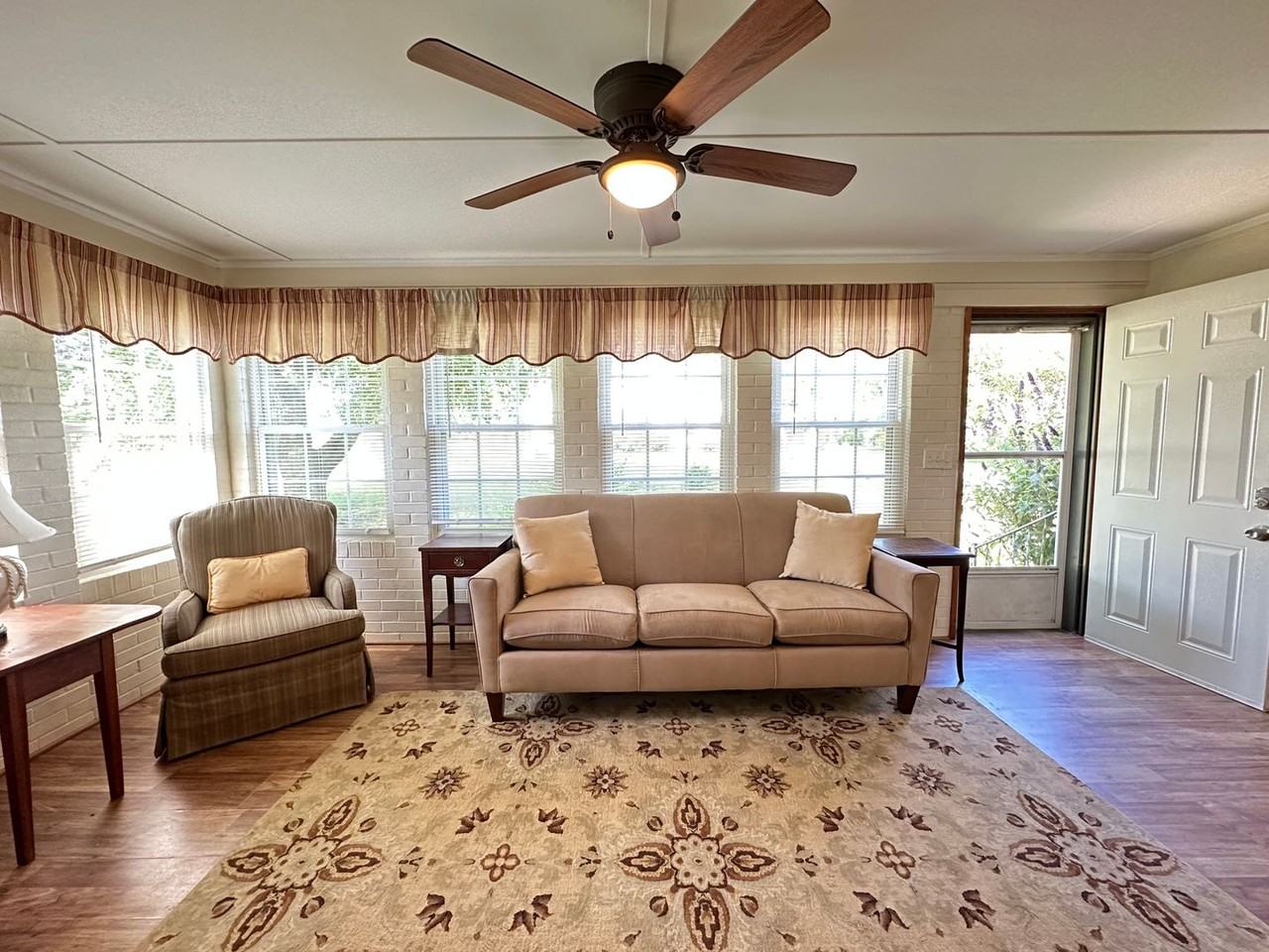 547 Union Mill Rd - Photo 7 of 19