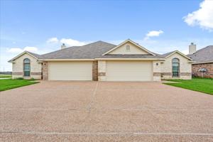 featured image of 614 Hilltop Dr