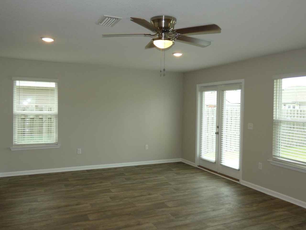 5804 Guinevere Ln - Photo 2 of 17