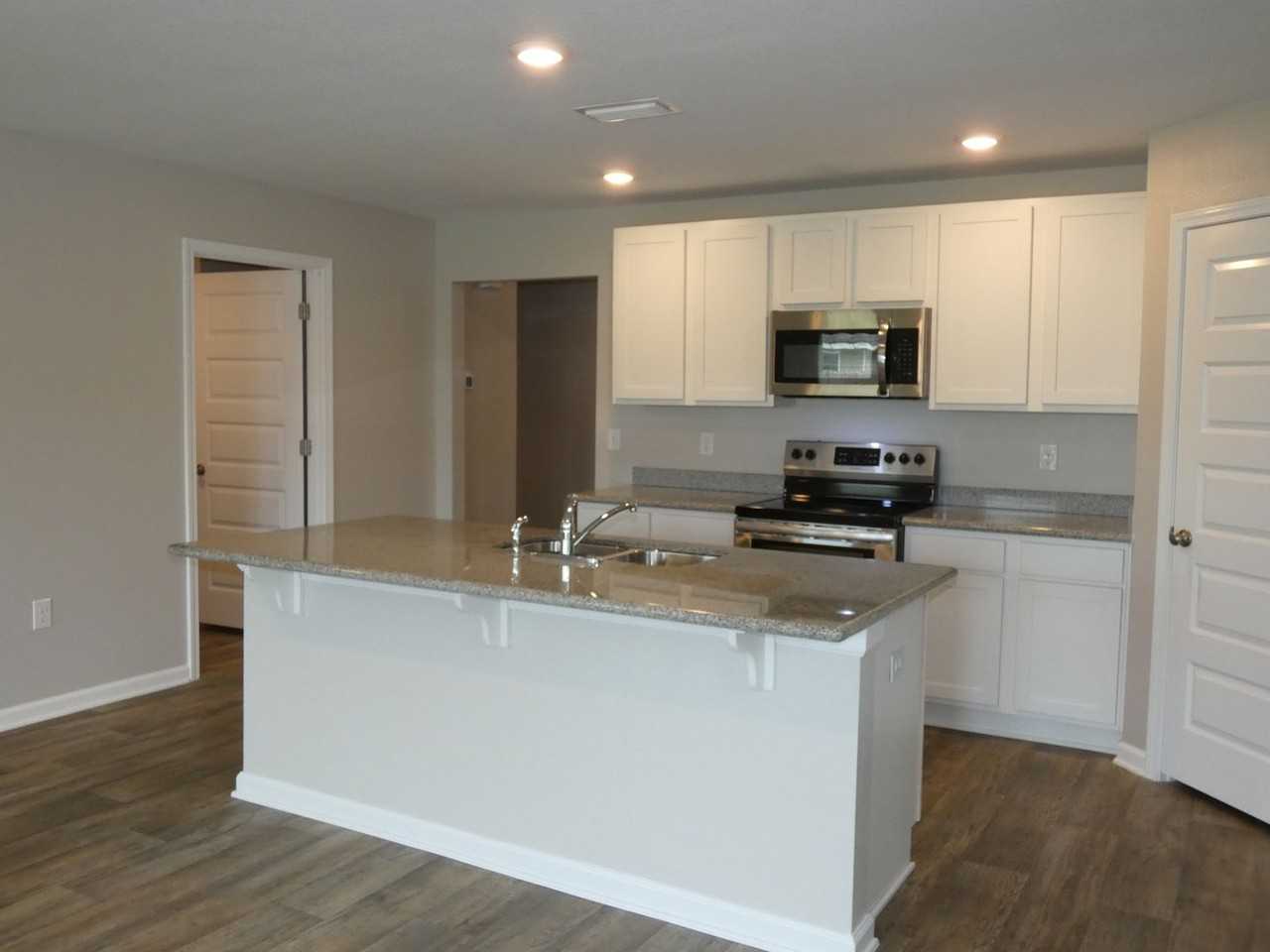 5804 Guinevere Ln - Photo 5 of 17