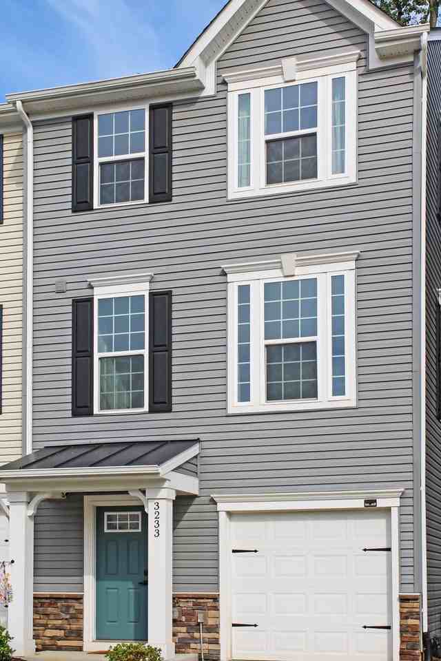 3233 Acadia Dr - Photo 2 of 32