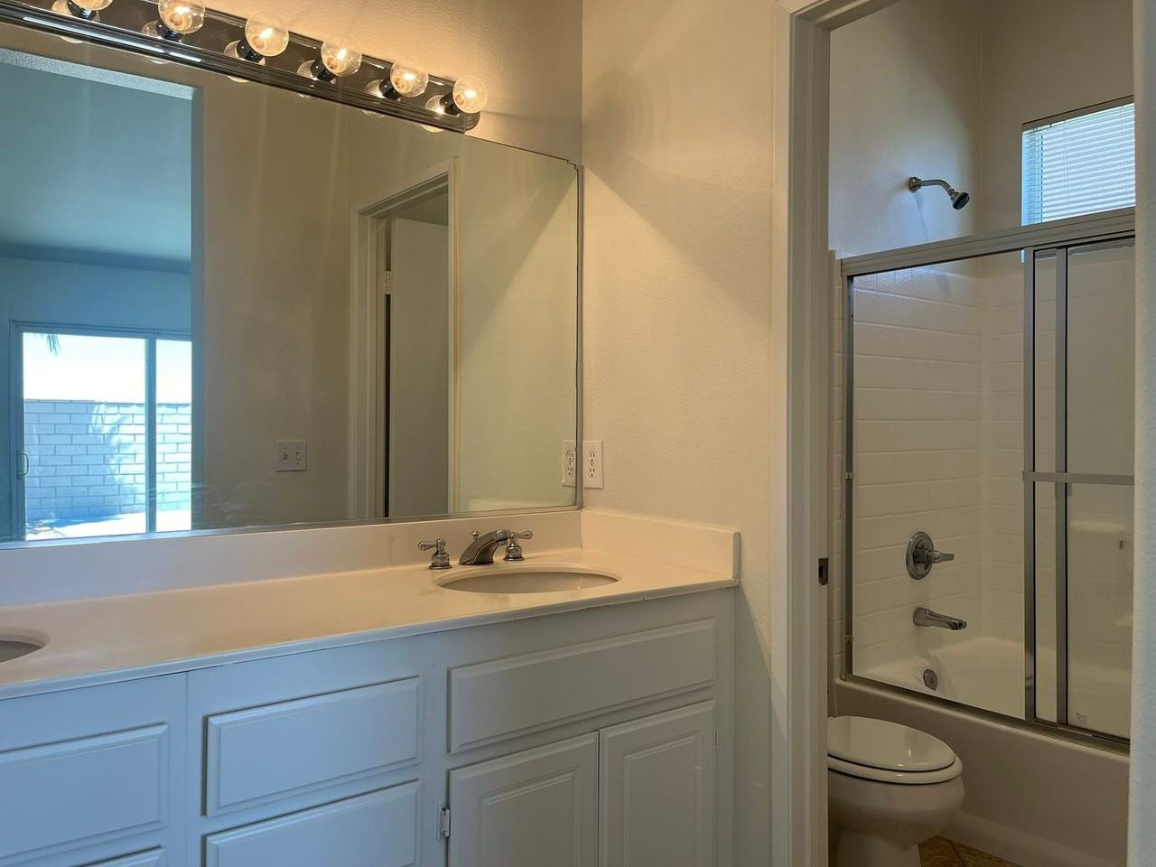 13892 Summer Wind St - Photo 3 of 14