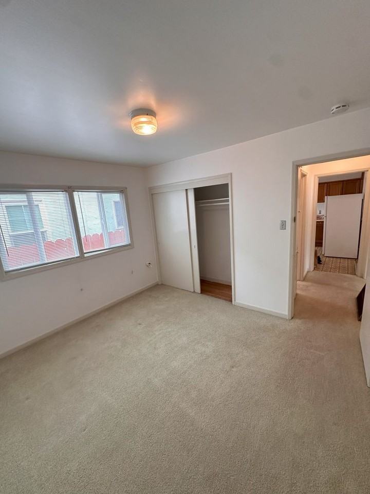 1453 155th Ave - Photo 2 of 14