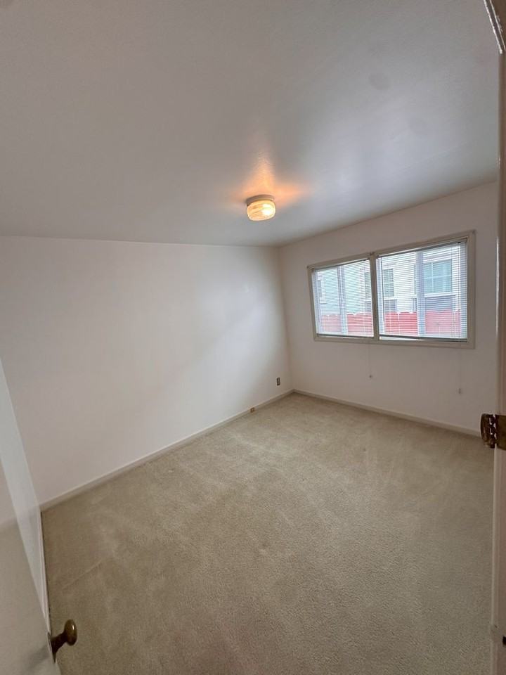 1453 155th Ave - Photo 3 of 14