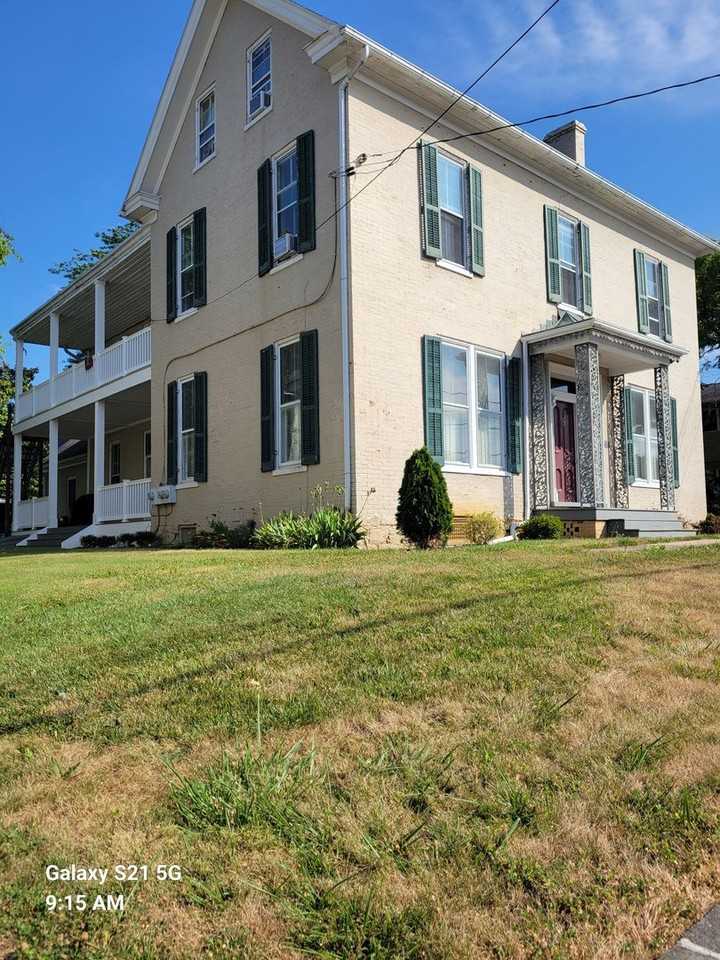 110 S Broad St - Photo 2 of 21