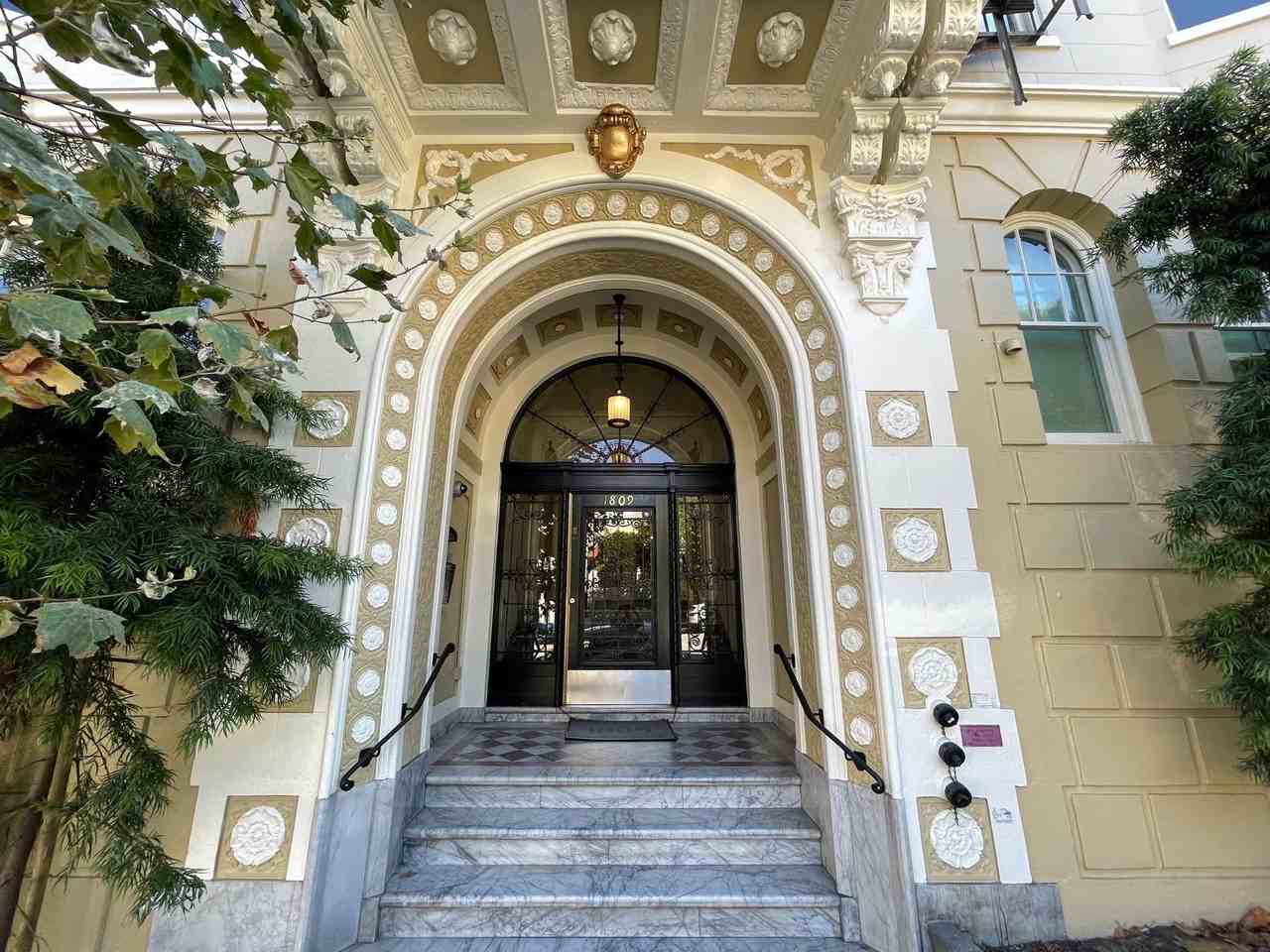 1809 California Street (200r) - Photo 2 of 4