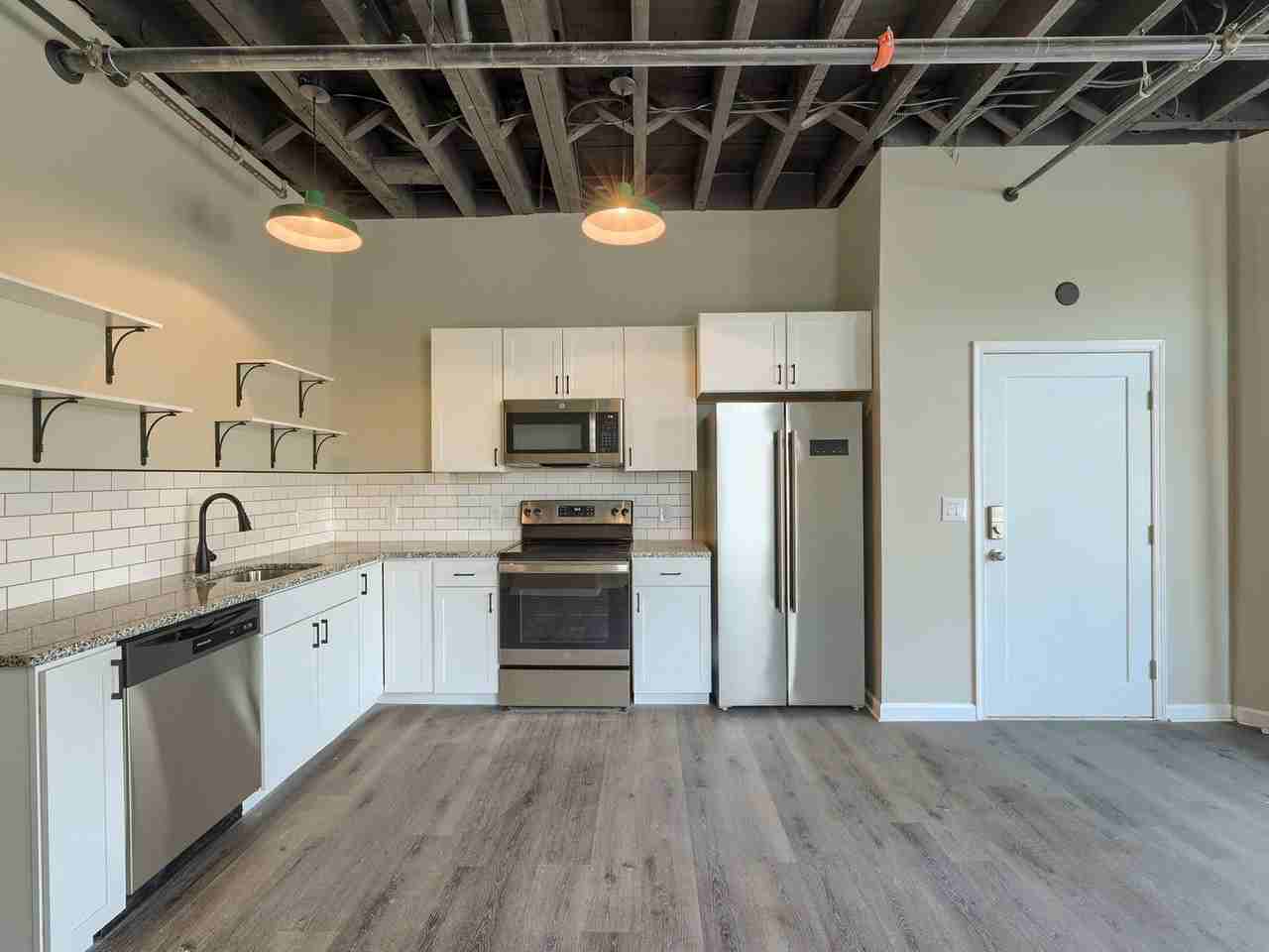 1000 N 6th Street - Photo 4 of 39