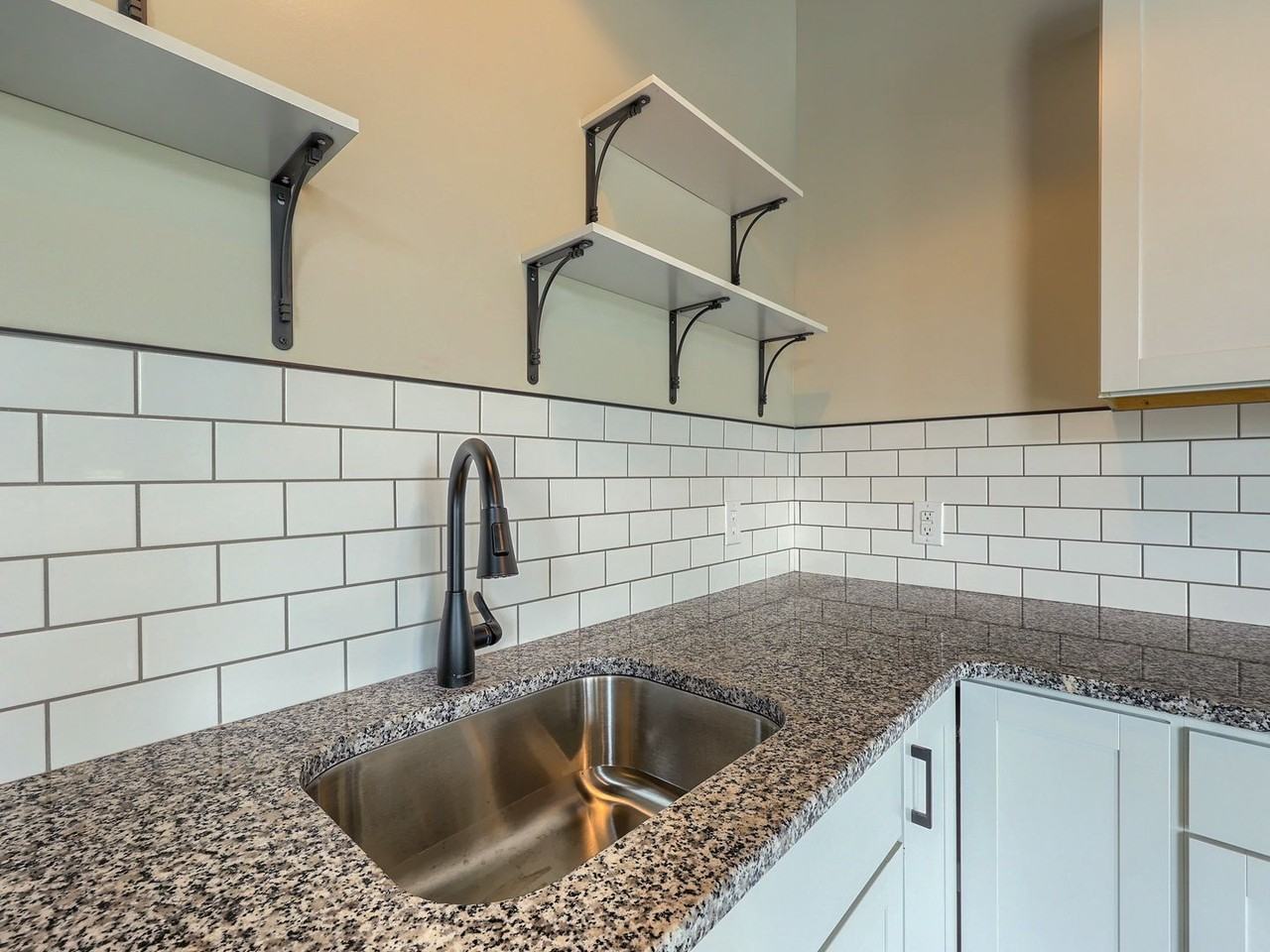 1000 N 6th Street - Photo 5 of 39