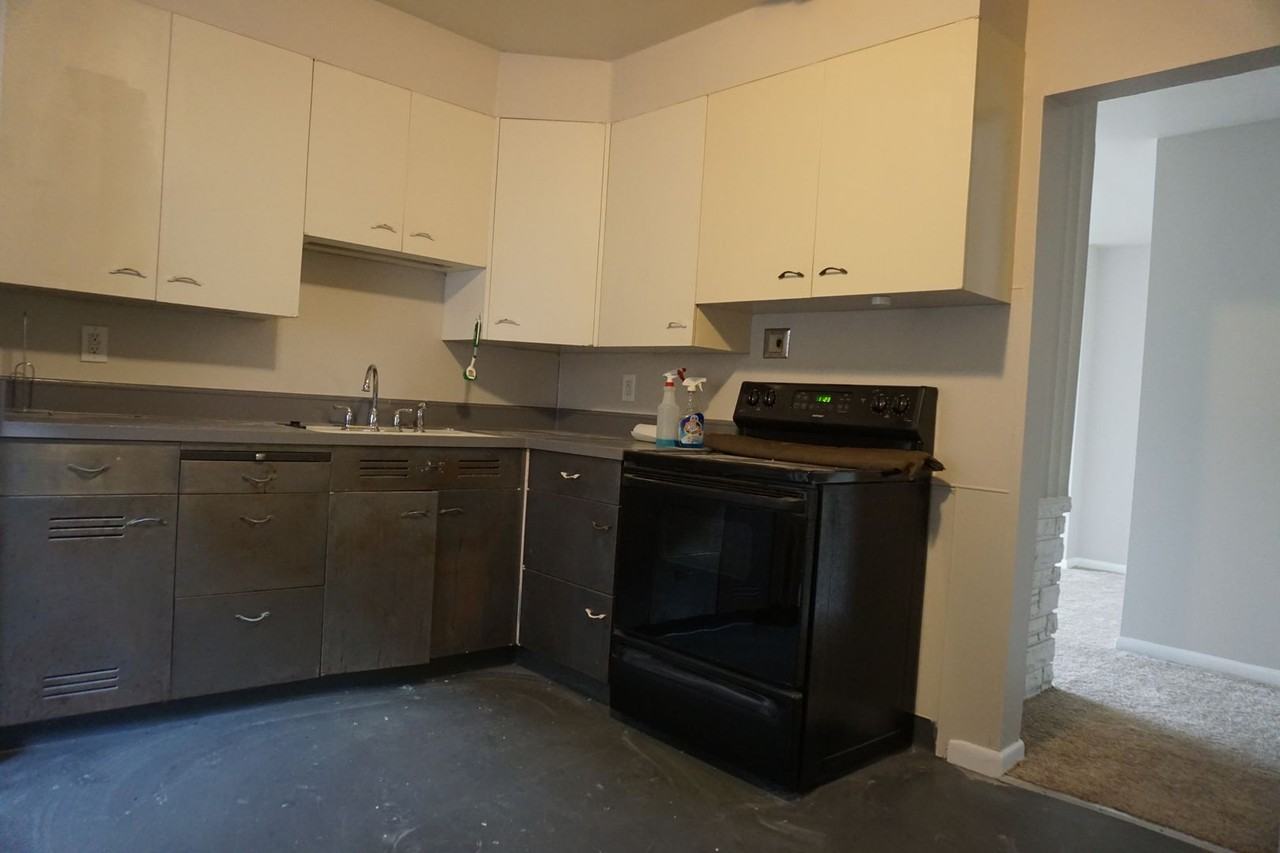 234 F. Street East - Photo 5 of 20