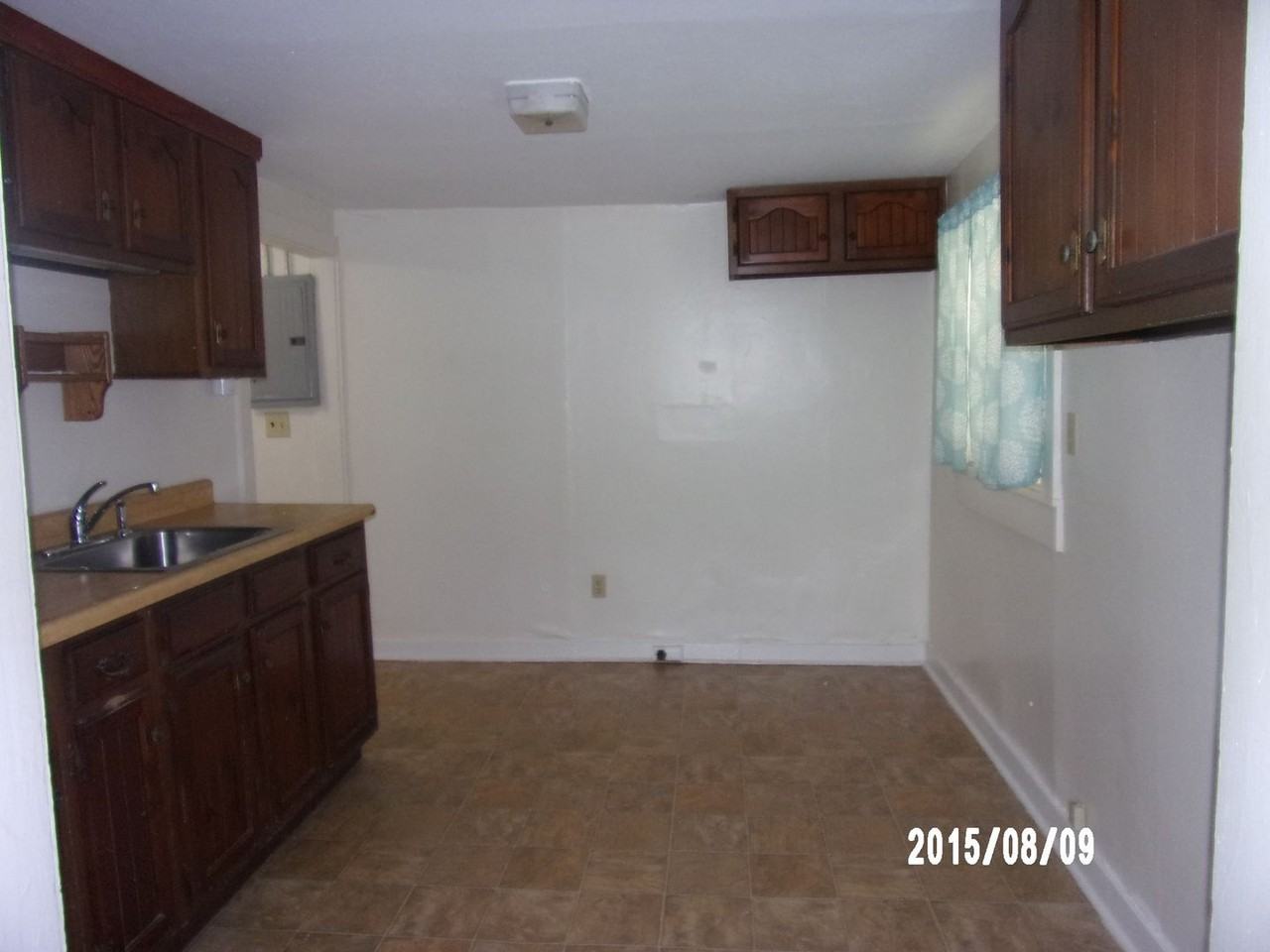 Lubeck Ave - Photo 3 of 8