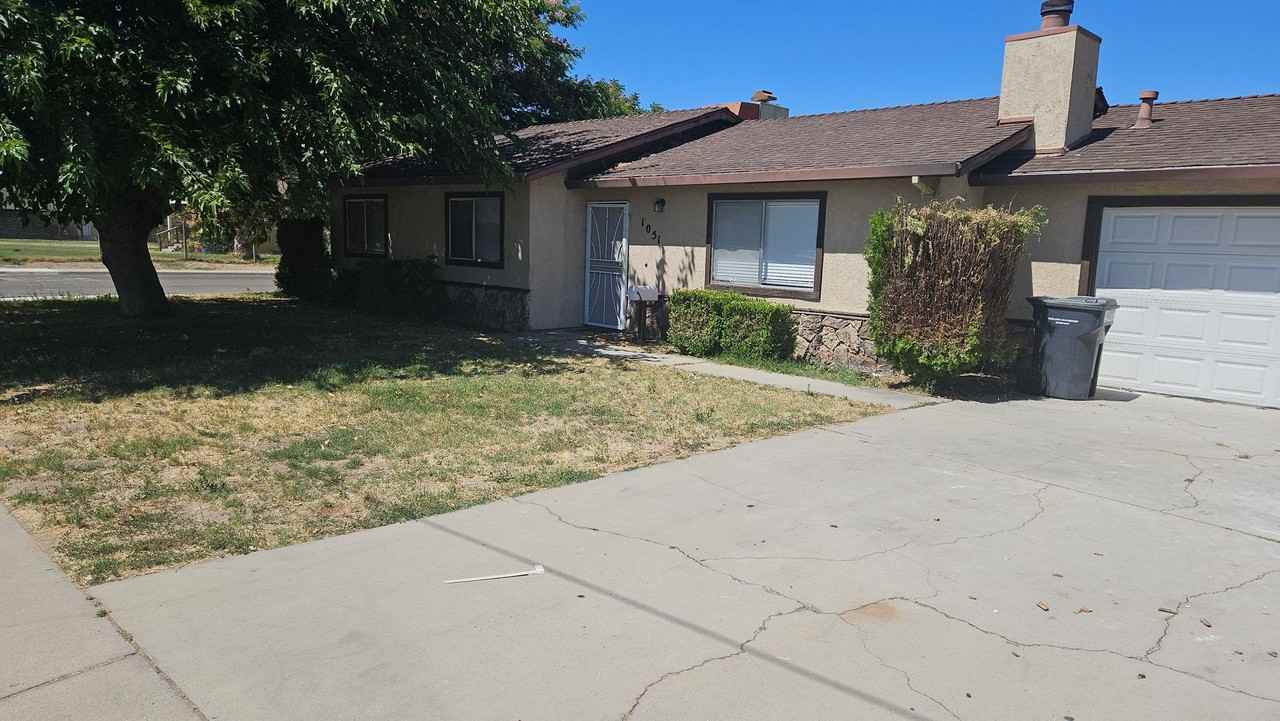 1051 9th St - Photo 2 of 18