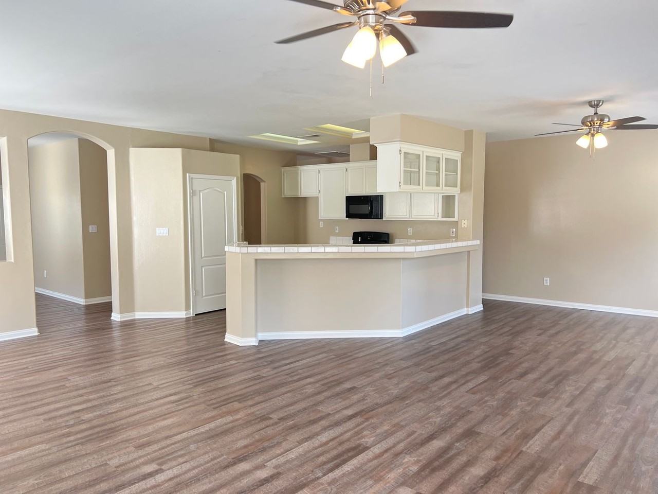 8417 Seven Hills Dr - Photo 5 of 17