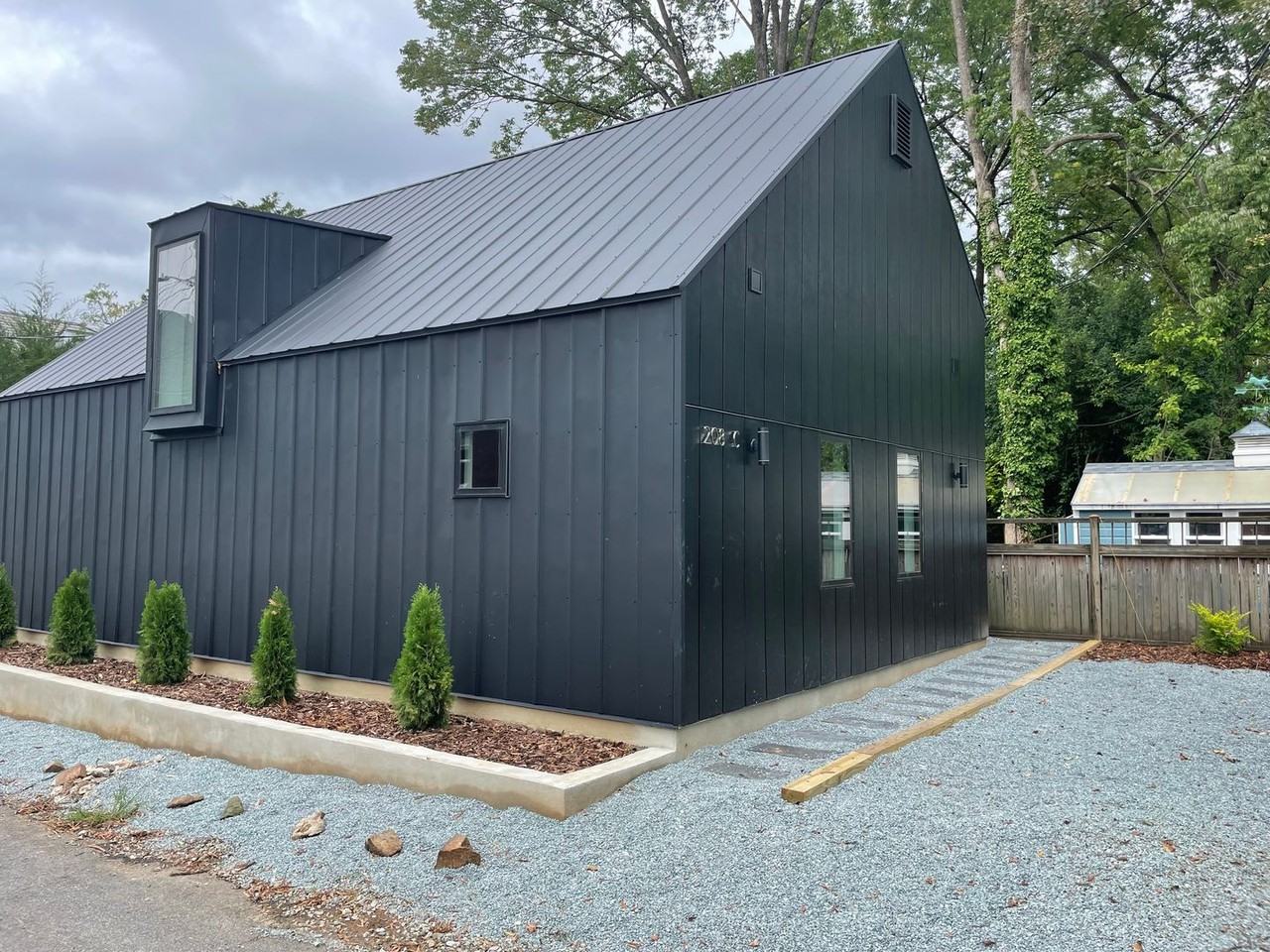 208 Watts St - Photo 3 of 12