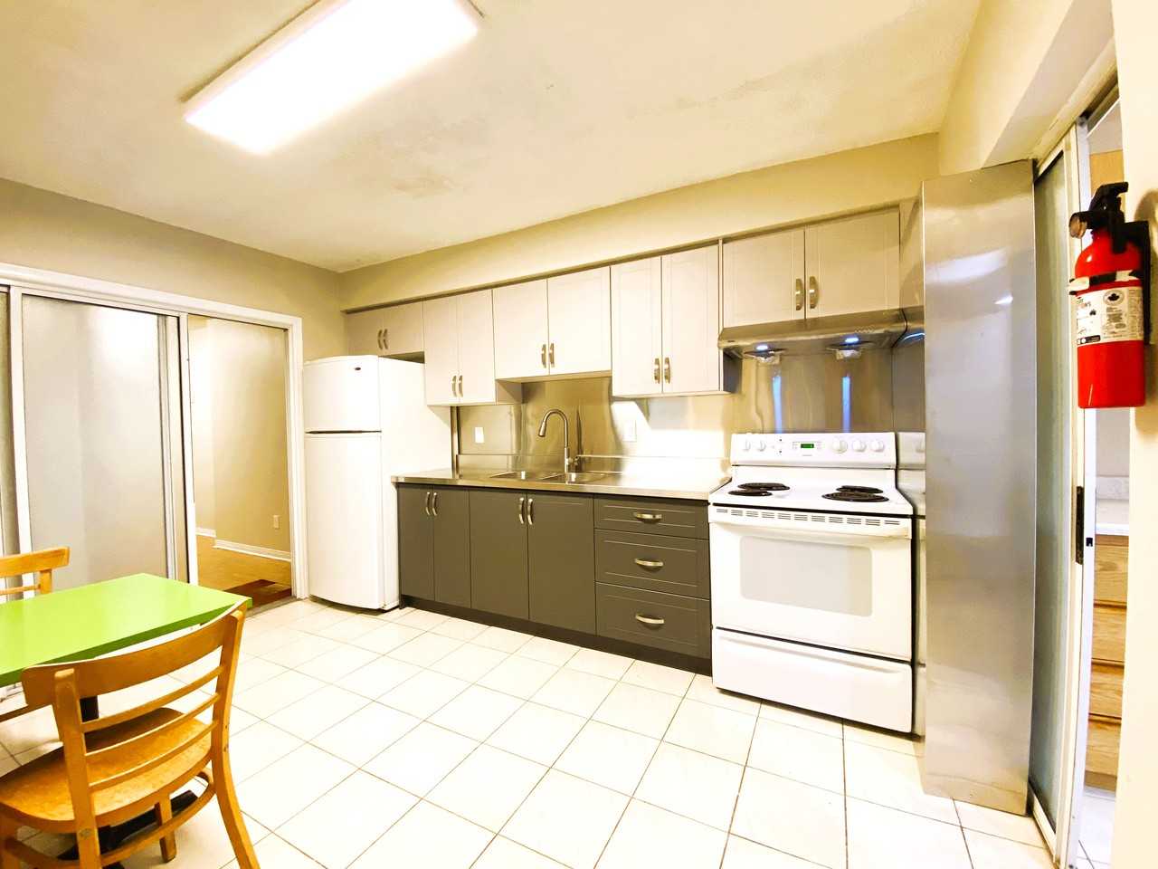 341 Broadview Avenue #2nd Fl - Photo 7 of 21