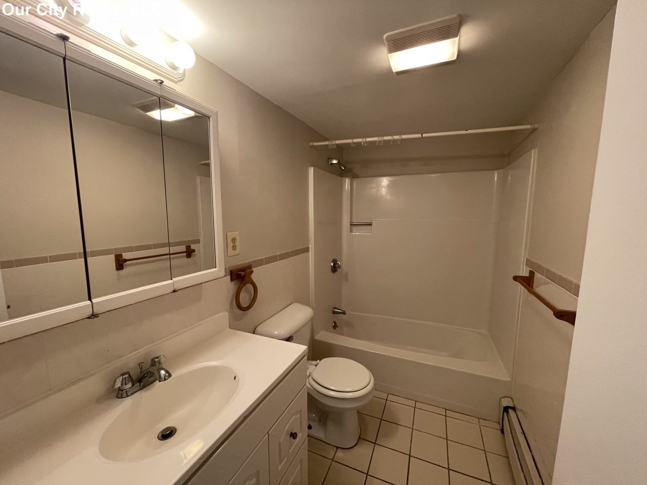 Suffolk St #17A - Photo 3 of 8