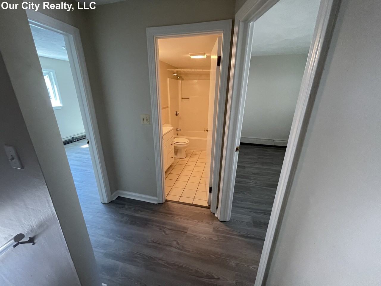 Suffolk St #17A - Photo 5 of 8