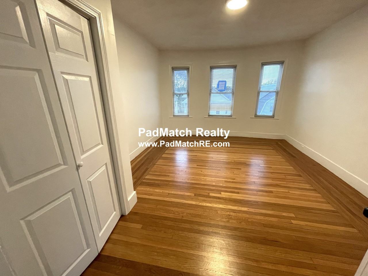 32 Bowen Ave #3 - Photo 3 of 21