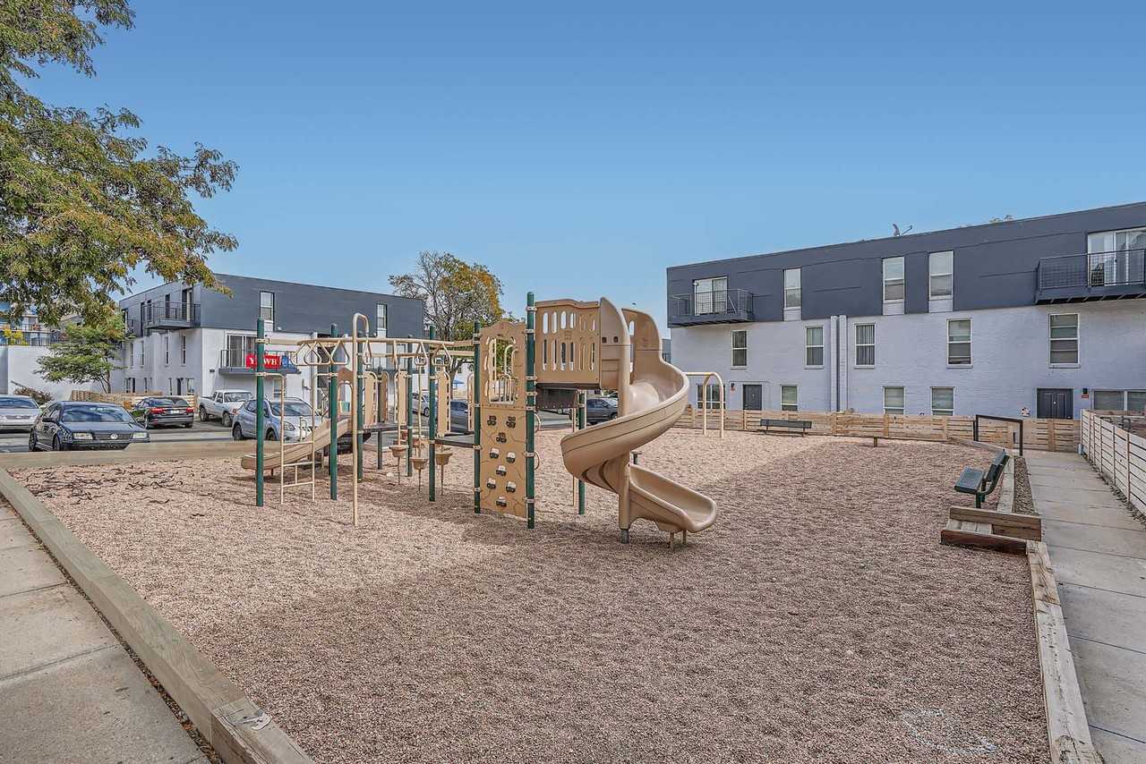 Heights on Huron - Photo 6 of 25