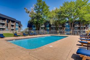 featured image of 864 Oxford Ln