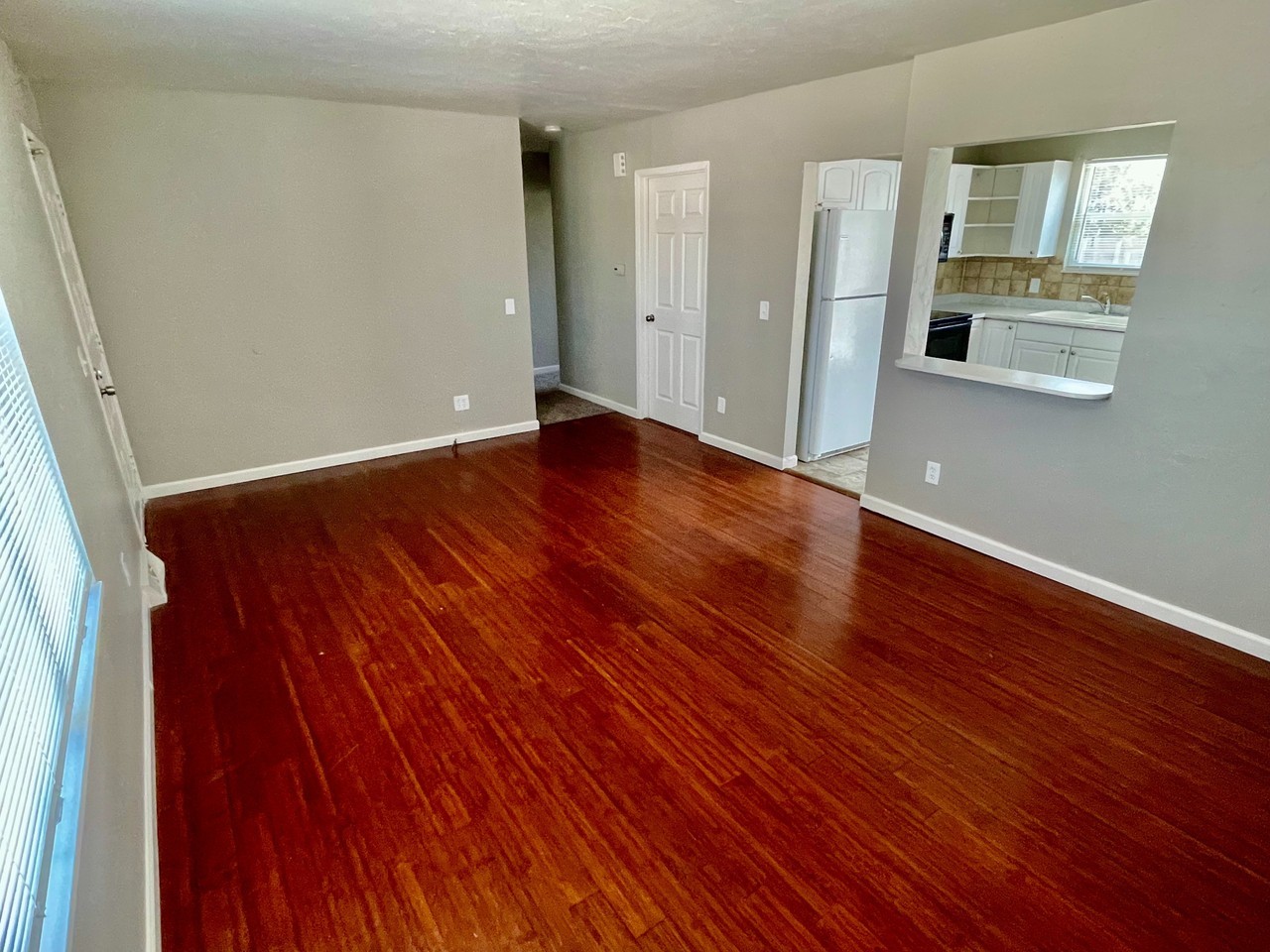 4756 S Olathe - Photo 7 of 12