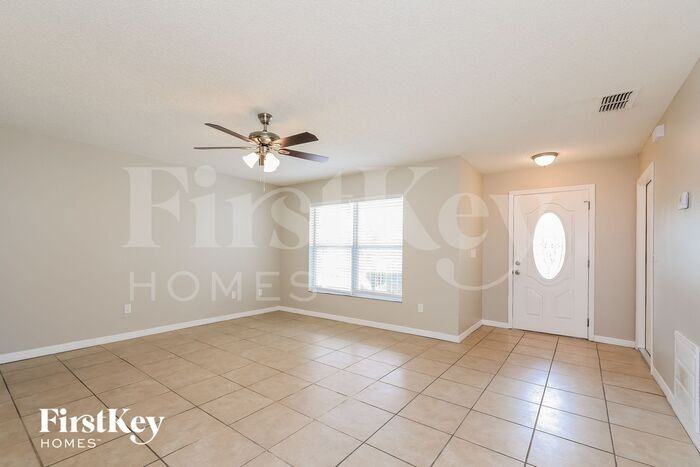 3789 Huntwicke Blvd - Photo 3 of 15