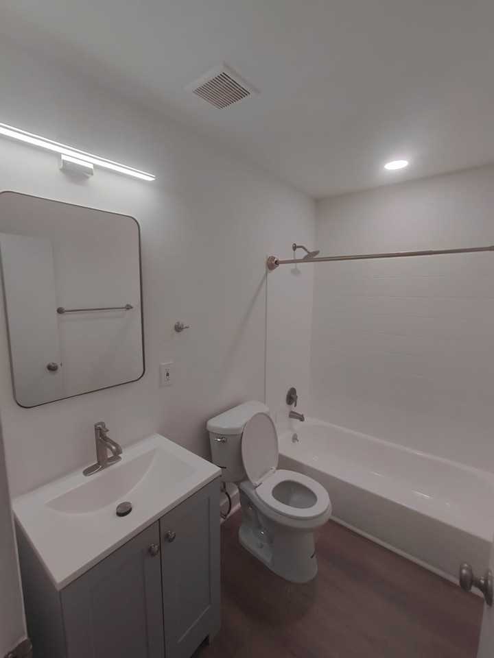 1405 Veterans Hwy #22 - Photo 3 of 6