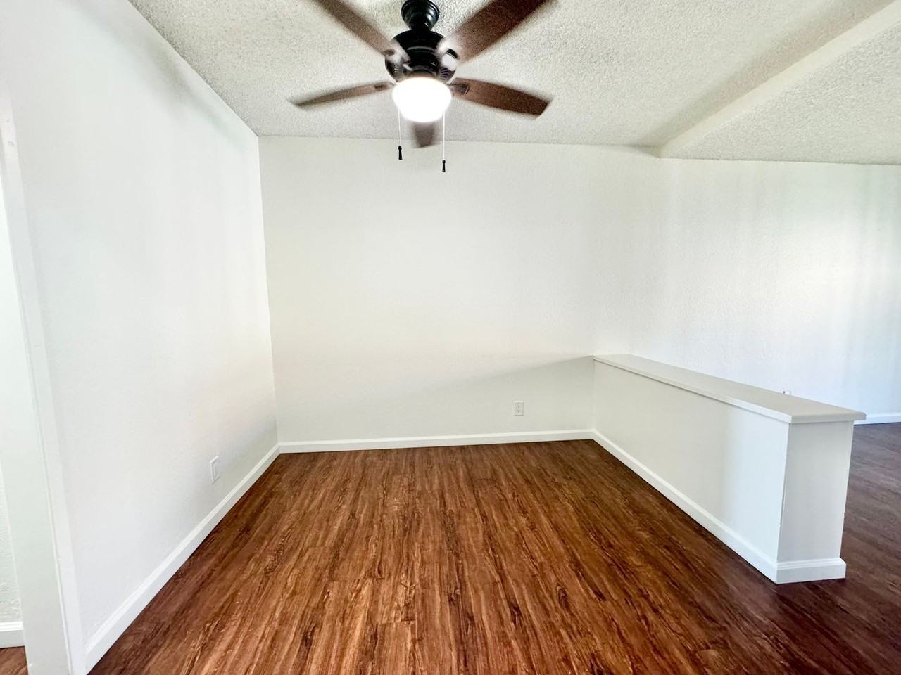 Daisy Apartments - Photo 7 of 18