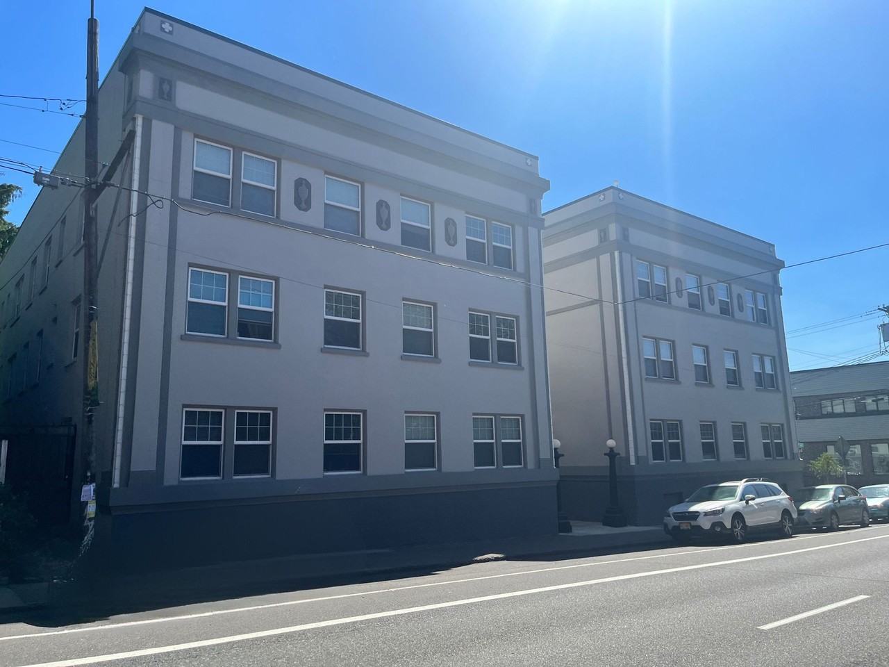 Belmont Court by Star Metro - Photo 2 of 4