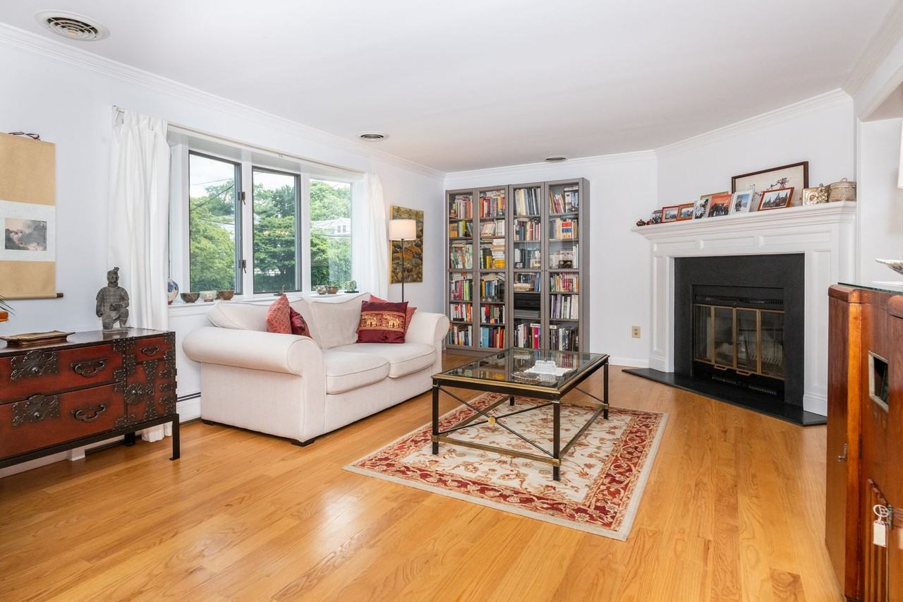 PALISADE - Photo 3 of 21