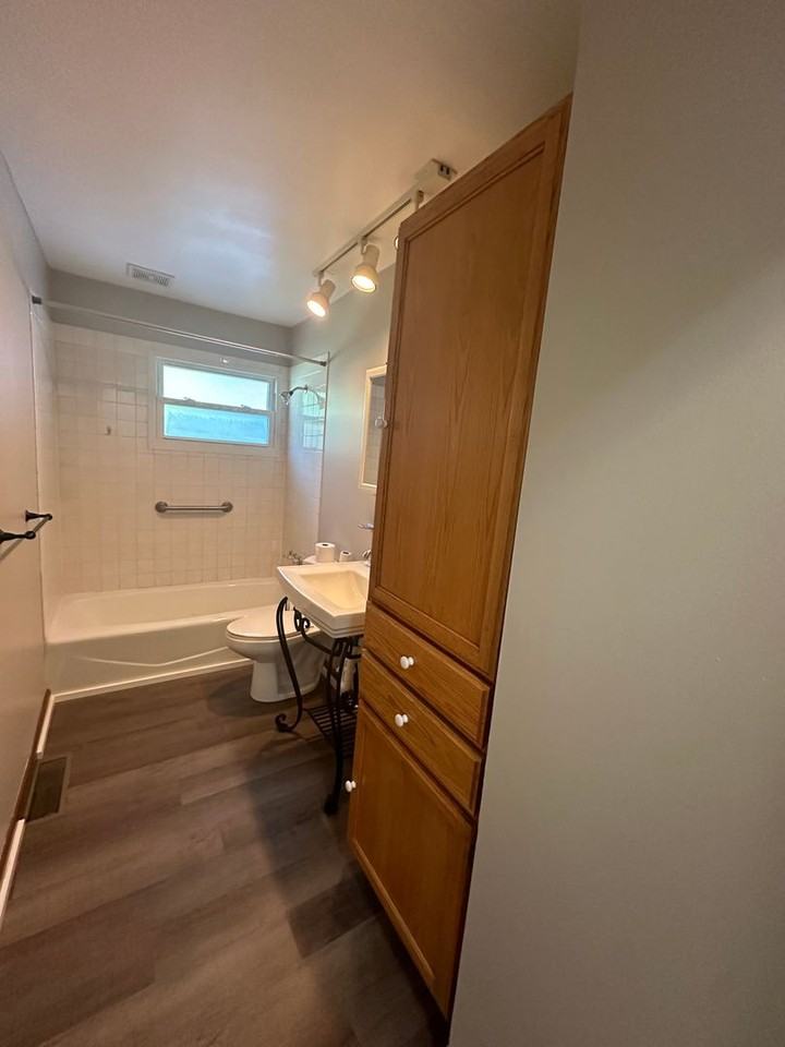 1413 Mark Trail Rd - Photo 5 of 18