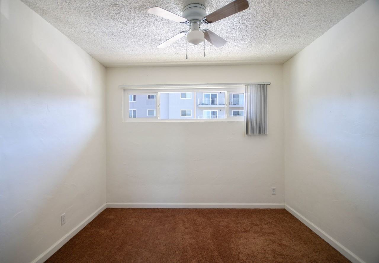 Shasta View Apartments - Photo 5 of 19