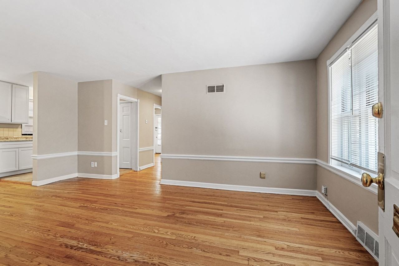6544 Loran Ave - Photo 3 of 23