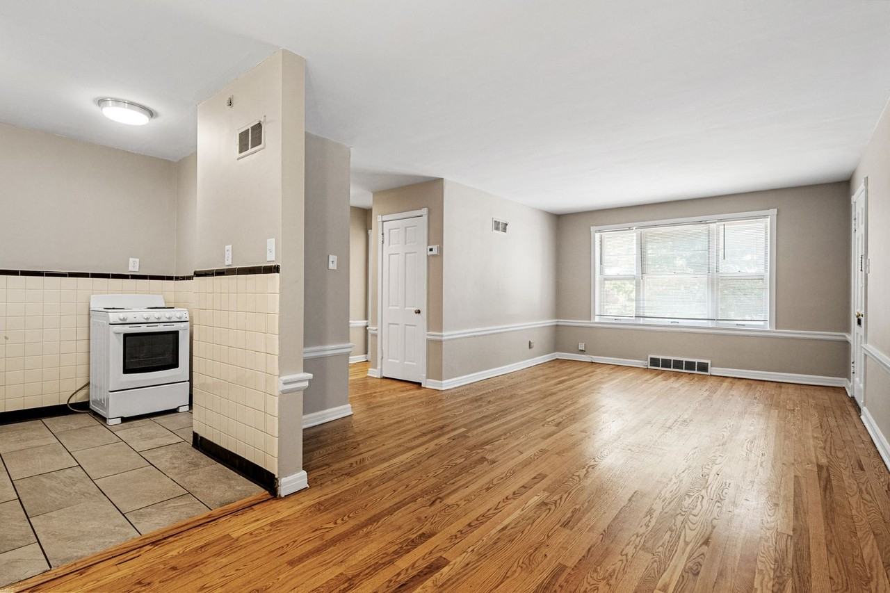 6544 Loran Ave - Photo 7 of 23