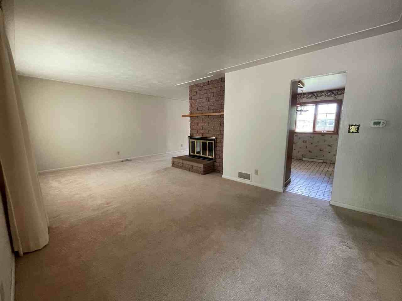 2310 Fox Dr - Photo 3 of 30