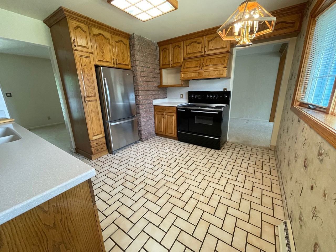 2310 Fox Dr - Photo 6 of 30